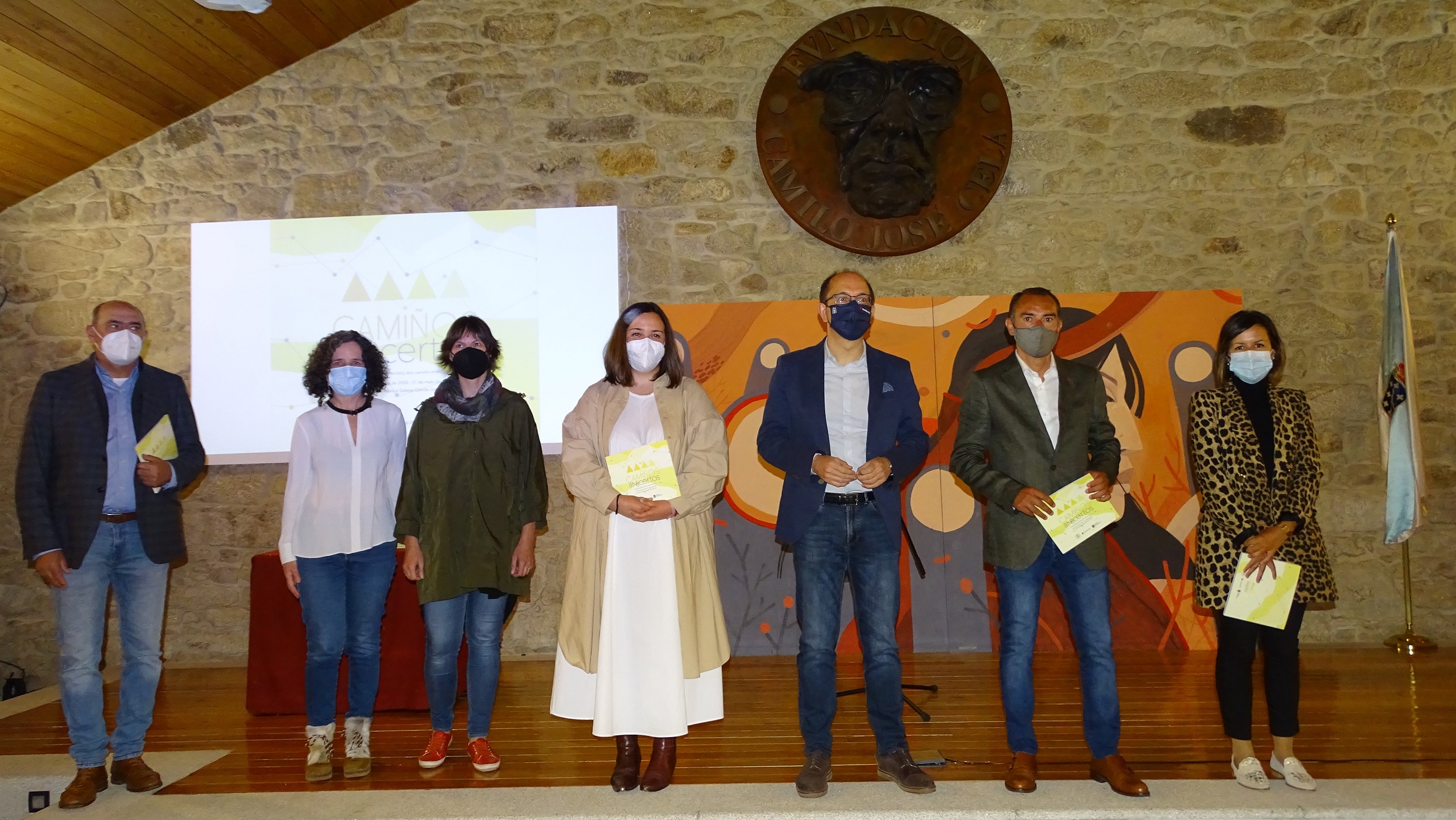 Acto de presentación de la nueva página web y del catálogo de la exposición "Caminos (IN)ciertos"