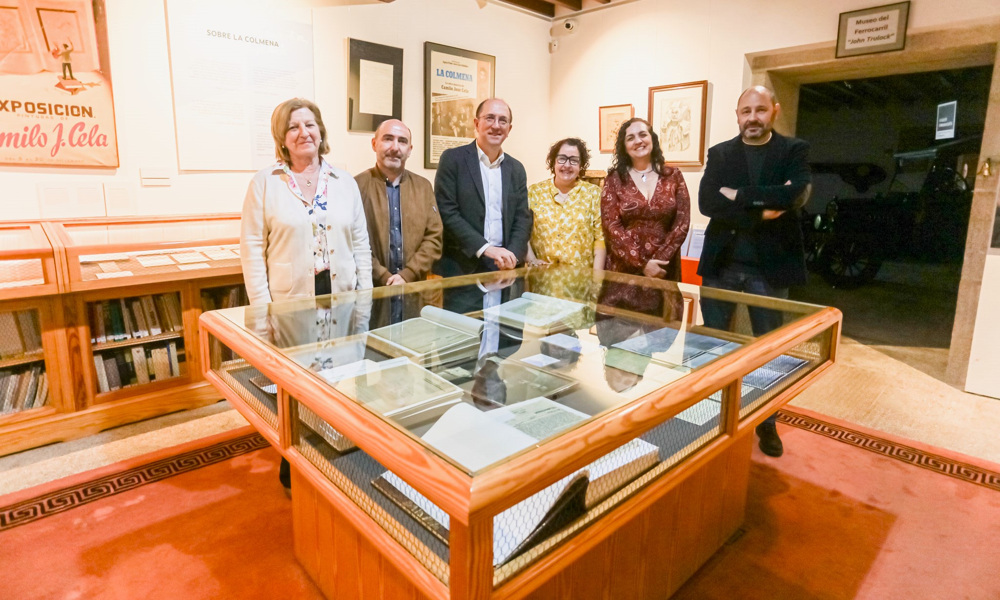 Inauguración de la exposición "La colmena. 75 anos".