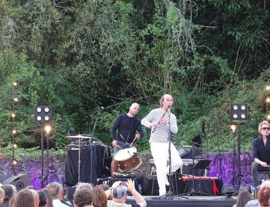 Concierto de Carlos Núñez en los jardines de la Fundación Camilo José Cela.
